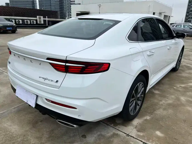 Geely Xingrui — Фото автомобиля 8