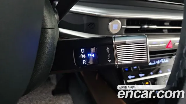 Hyundai Grandeur GN7 — Фото автомобиля 9