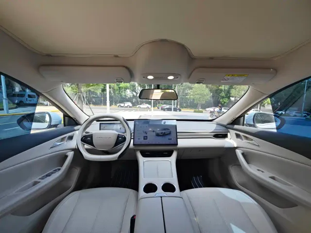 Forthing Xinghai S7 — Фото автомобиля 13