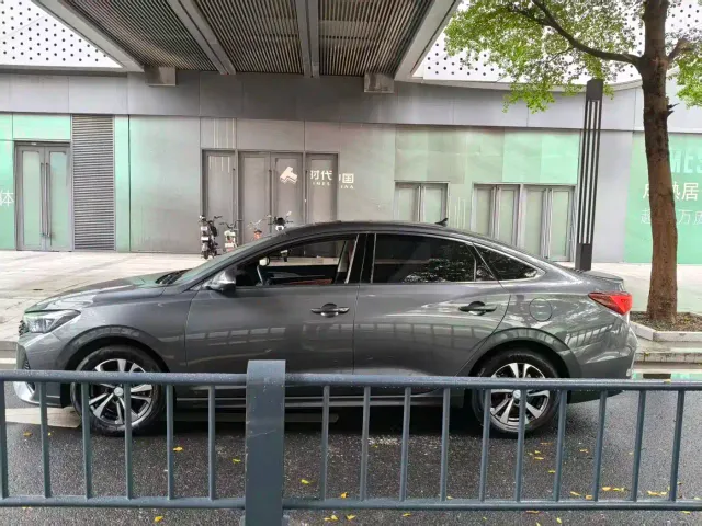 Changan Eado — Фото автомобиля 11