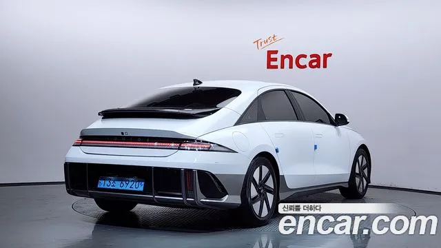 Hyundai Ioniq6 — Фото автомобиля 2