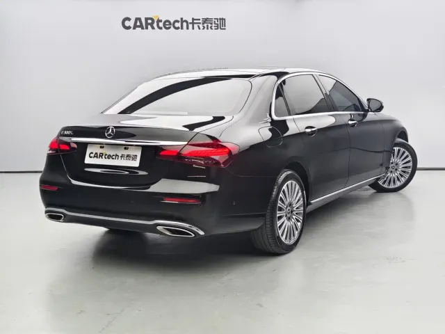 Mercedes-Benz E-Class — Фото автомобиля 4