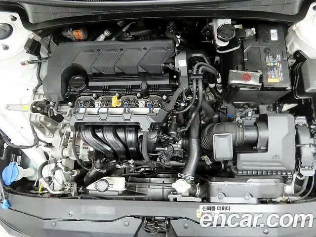 Hyundai Avante CN7 — Фото автомобиля 20
