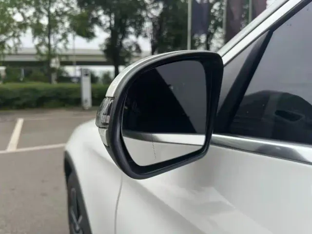 Mercedes-Benz GLC-Class — Фото автомобиля 11