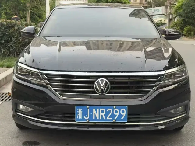 Volkswagen Lavida — Фото автомобиля 3