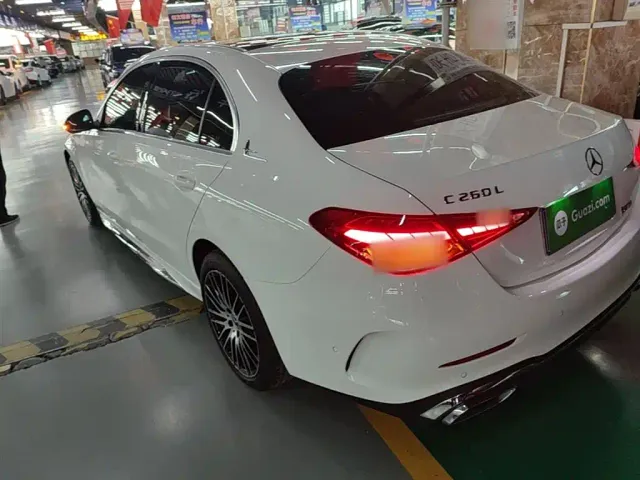 Mercedes-Benz C-Class — Фото автомобиля 4