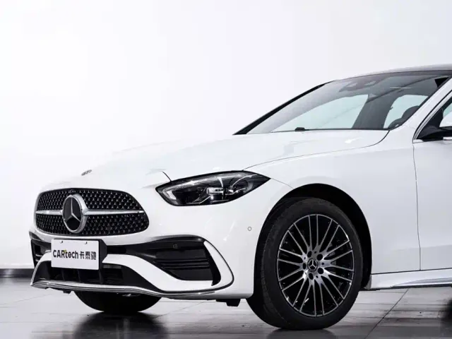 Mercedes-Benz C-Class — Фото автомобиля 5