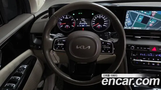Kia Carnival 4th Gen — Фото автомобиля 13