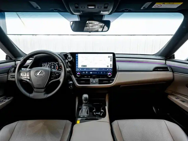 Lexus ES — Фото автомобиля 15