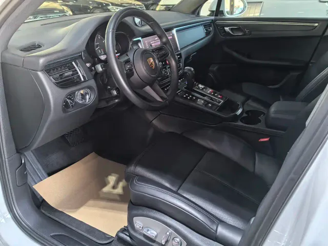 Porsche Macan — Фото автомобиля 3