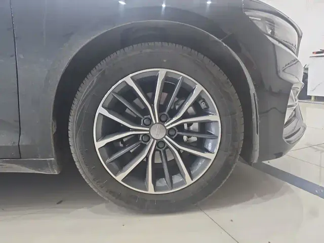 Geely Xingrui — Фото автомобиля 6