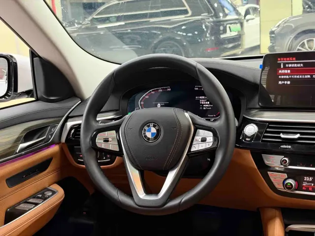 BMW 6 Series Gran Turismo — Фото автомобиля 11