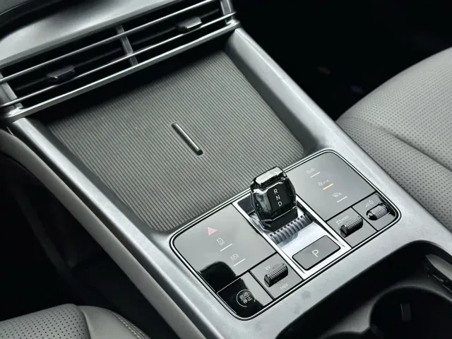 BYD Seal 07 DM-i — Фото автомобиля 16