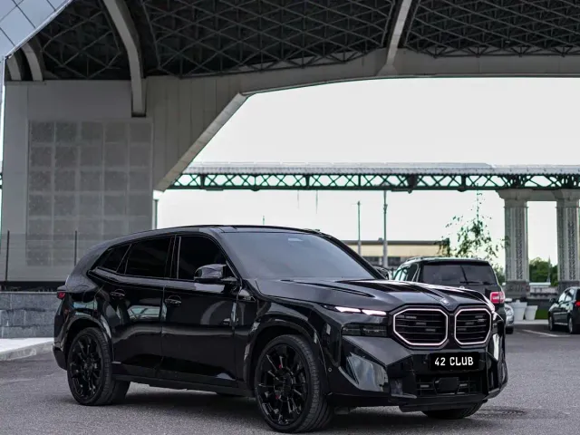 Фотография автомобиля — BMW XM