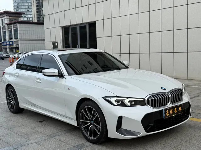 BMW 3 Series — Фото автомобиля 3