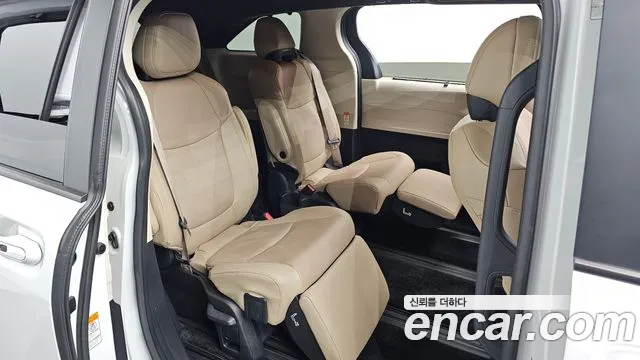 Toyota Sienna 4th Gen — Фото автомобиля 17