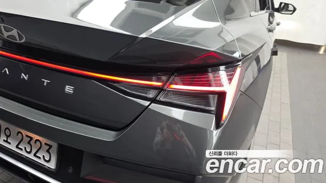 Hyundai Avante CN7 — Фото автомобиля 8