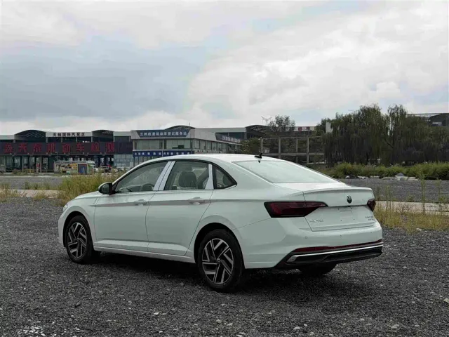 Volkswagen Sagitar — Фото автомобиля 6
