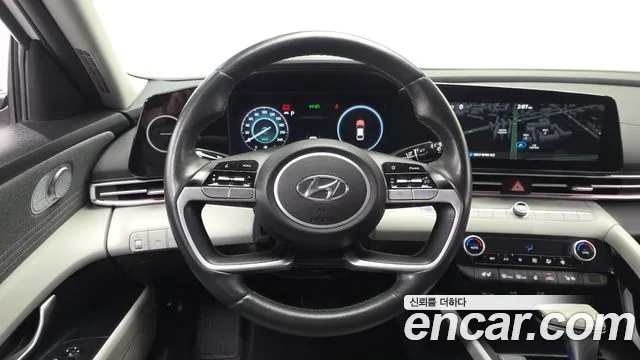 Hyundai AVANTE Avante (CN7) — Фото автомобиля 13
