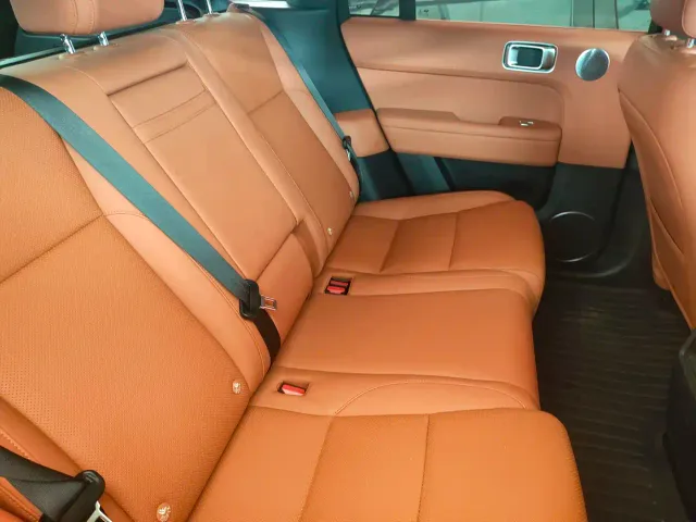 Li Auto L6 — Фото автомобиля 2