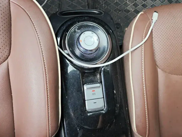 Wuling Bingo — Фото автомобиля 15