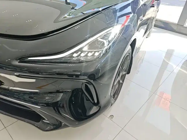 IM Motors LS6 — Фото автомобиля 23