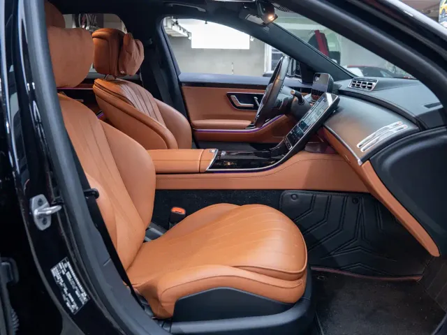 Mercedes-Benz S-Class — Фото автомобиля 30