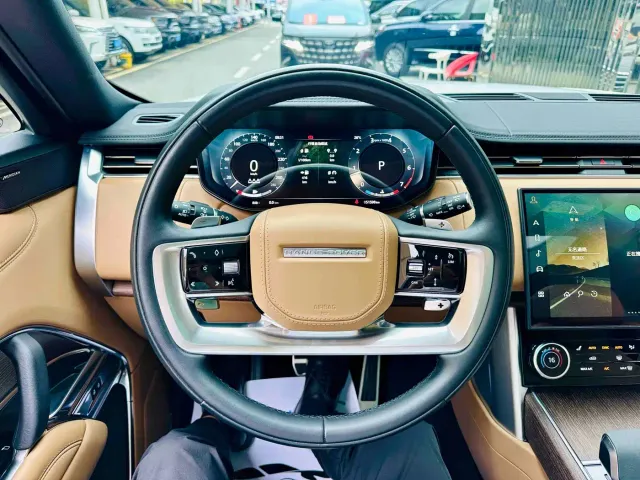 Land Rover Range Rover — Фото автомобиля 8