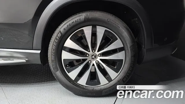 Mercedes-Benz GLE-Class — Фото автомобиля 4