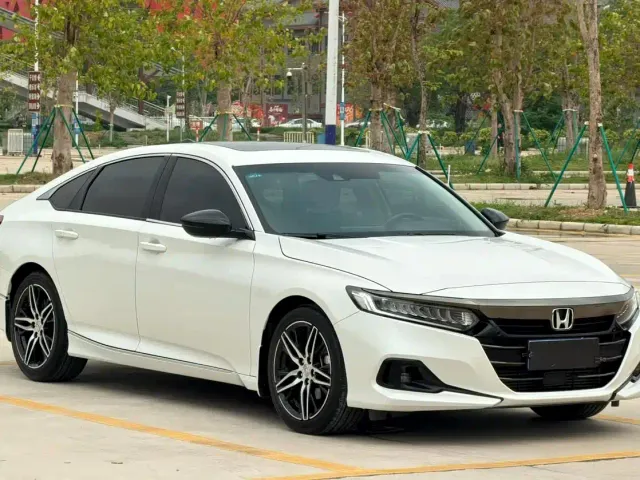 Honda Accord — Фото автомобиля 2