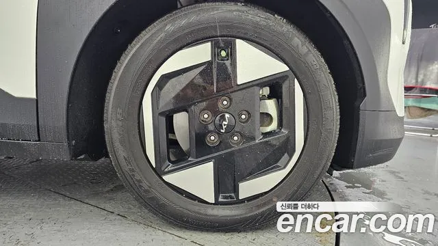 Kia EV3 — Фото автомобиля 5