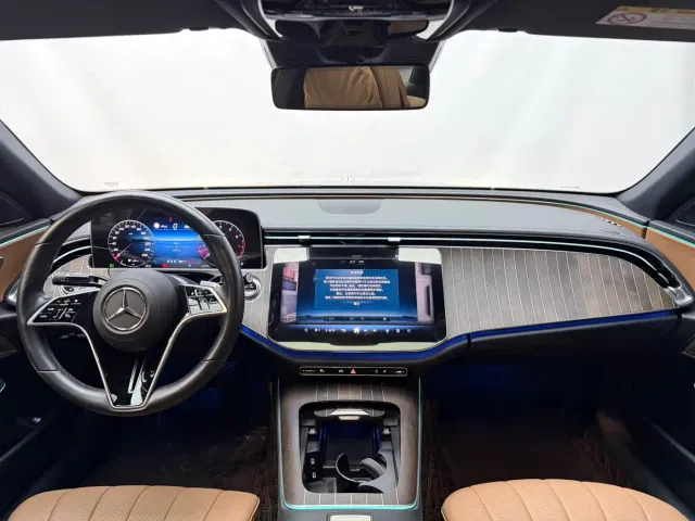 Mercedes-Benz E-Class — Фото автомобиля 9
