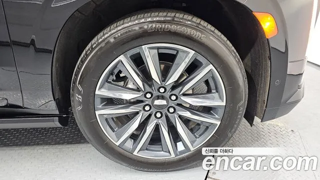 Cadillac Escalade Escalade 5 поколение — Фото автомобиля 20