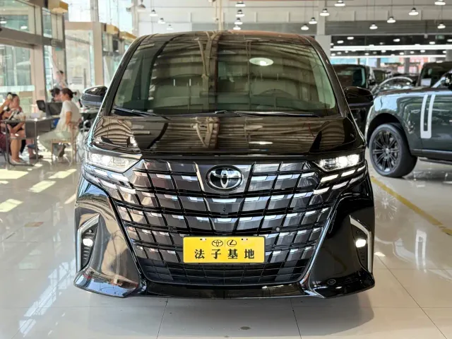 Toyota Alphard — Фото автомобиля 2