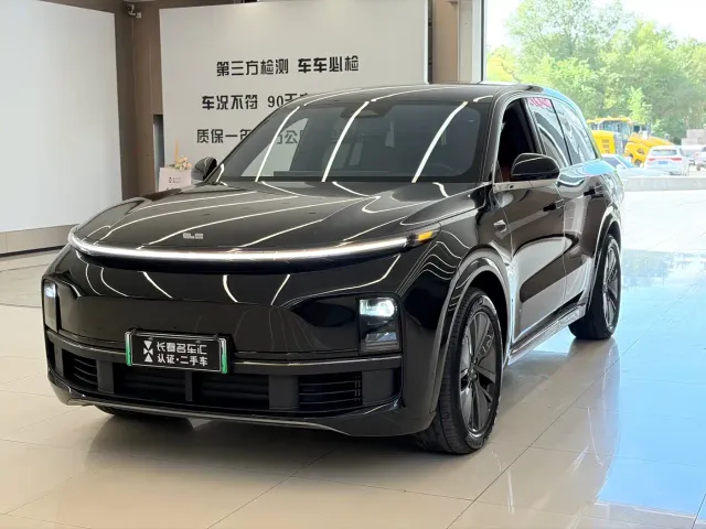 Фотография автомобиля — Li Auto L8