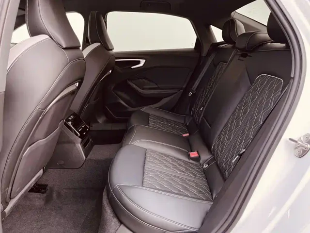 Audi A5L — Фото автомобиля 8