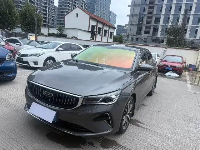 Фотография автомобиля — Geely Emgrand