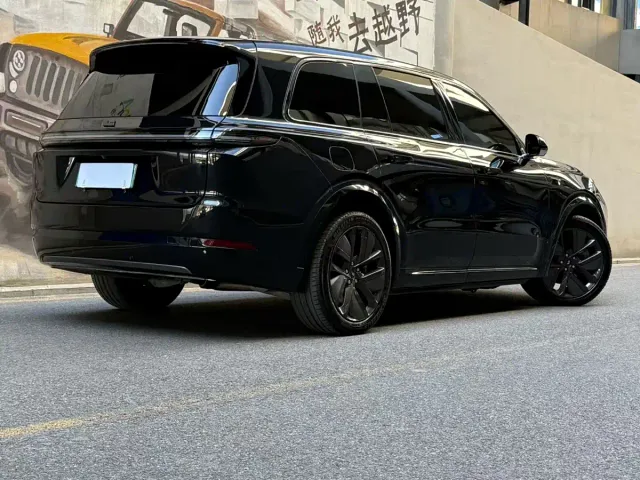 Li Auto L9 — Фото автомобиля 2