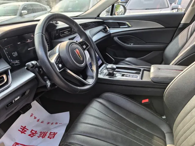Hongqi H5 — Фото автомобиля 4
