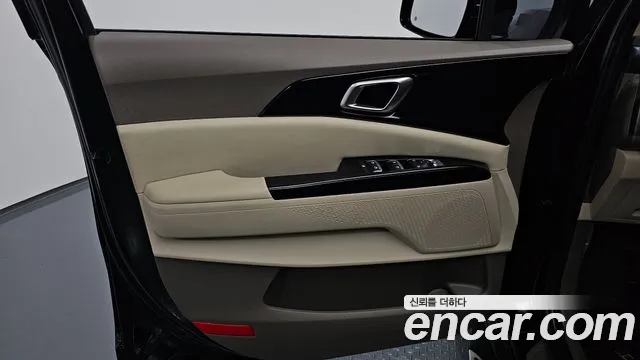 Kia Carnival 4th Gen — Фото автомобиля 13