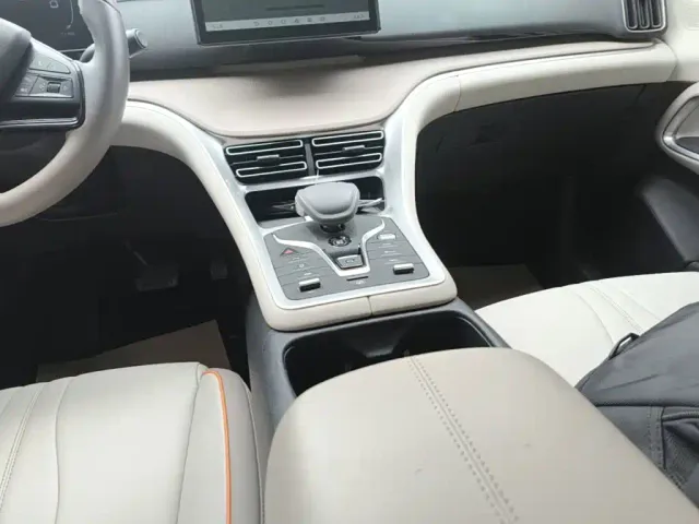 BYD Song Pro — Фото автомобиля 9