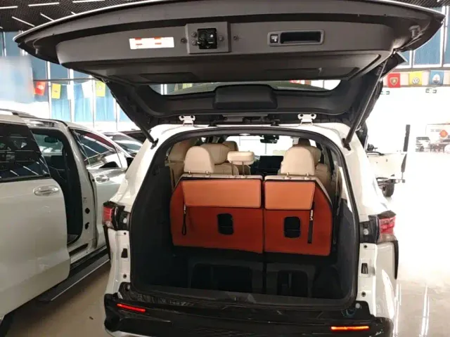 Toyota Granvia — Фото автомобиля 14