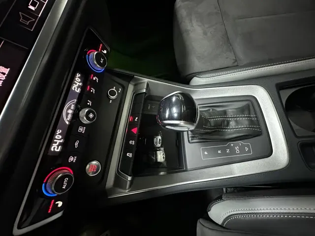 Audi Q3 — Фото автомобиля 25