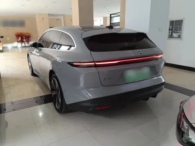 Nio ET5 Touring — Фото автомобиля 4