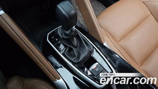 Renault-KoreaSamsung QM6 Новый QM6 2.0 LPe RE Signature 2WD — Фото автомобиля 9