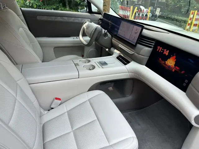IM Motors LS6 — Фото автомобиля 8