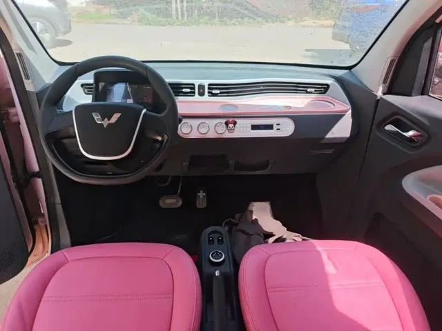 Wuling Hongguang Mini EV — Фото автомобиля 9