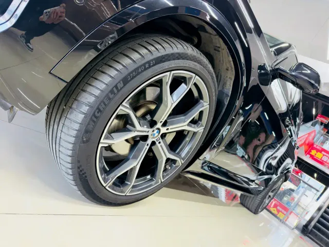 BMW X5 — Фото автомобиля 4