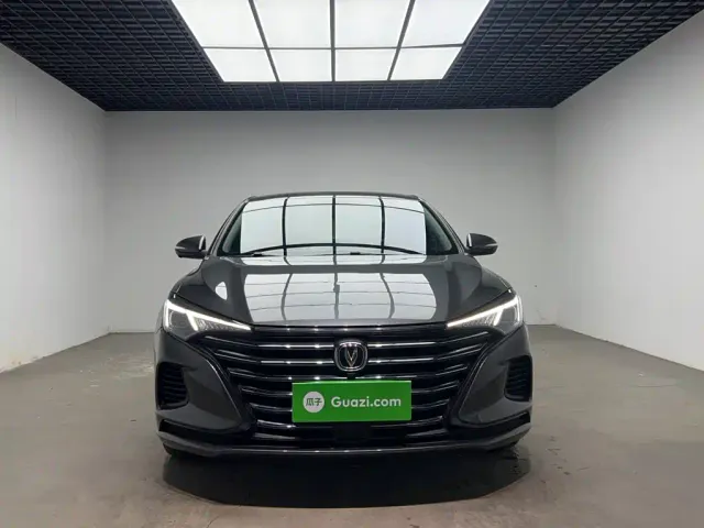 Changan Eado — Фото автомобиля 2