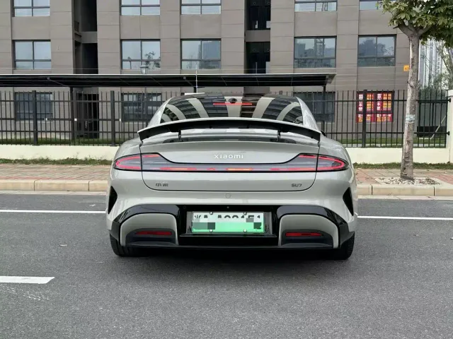 Xiaomi SU7 — Фото автомобиля 27